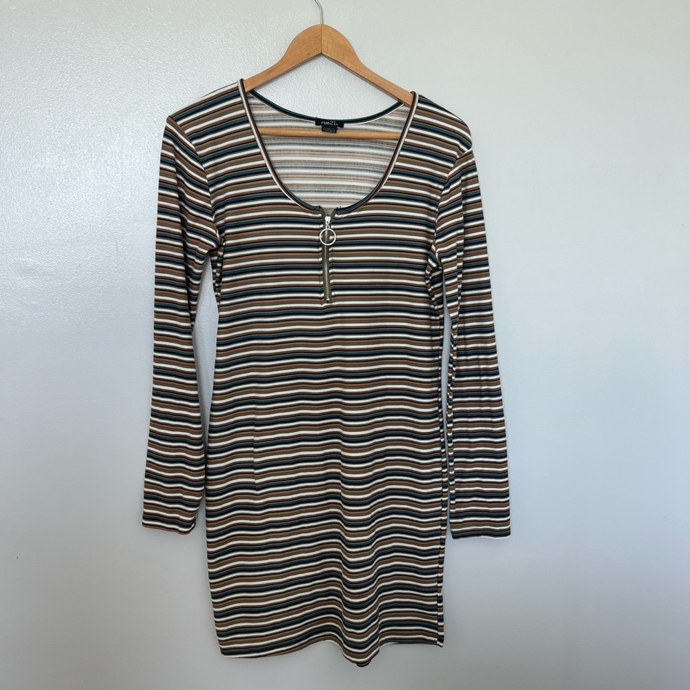 Rue 21 stretchy stripe long sleeve dress